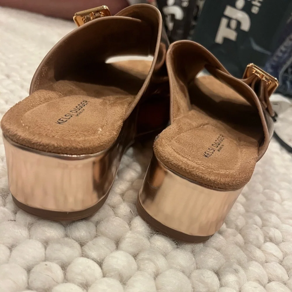 Kelsi Dagger Dover Gold Platforms